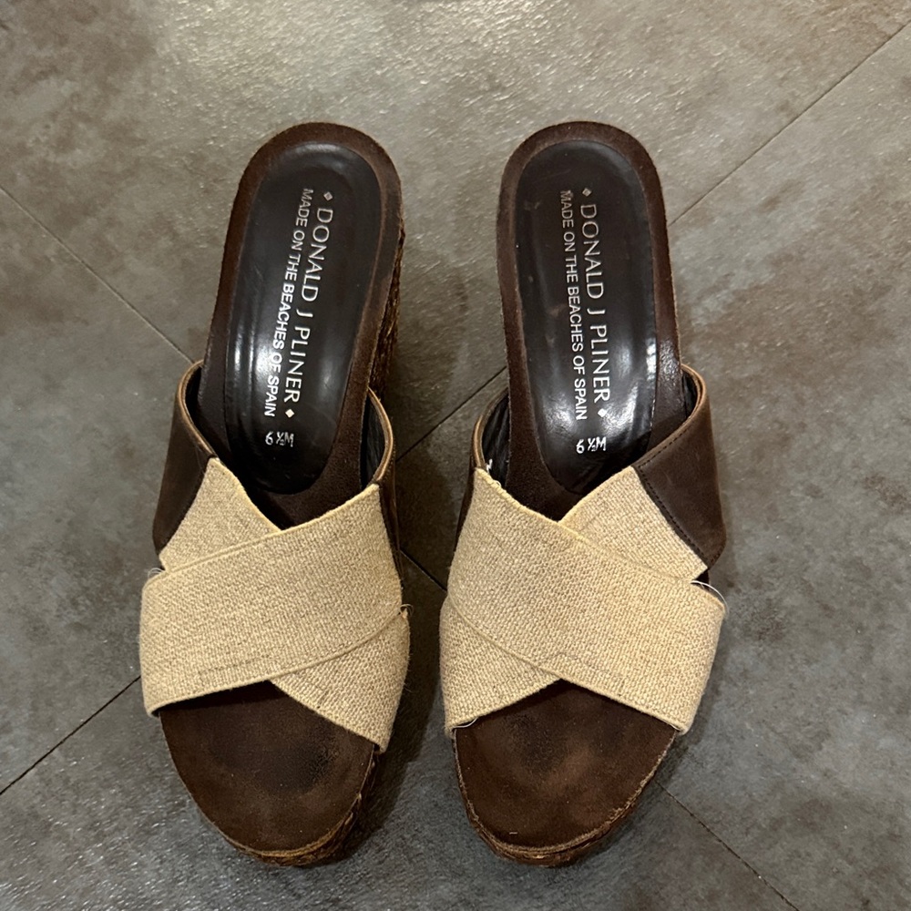 Donald J. Pliner Women's Brown and Cream platform